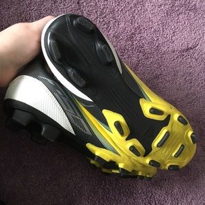 Soccer cleats